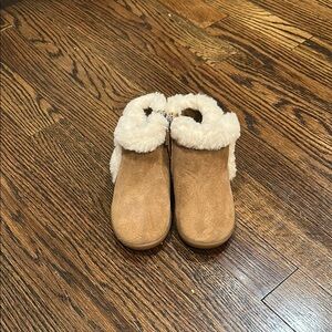 New Ugg Toddler Boots- Tan Suede Faux Fur Trim